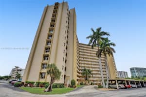201 N Ocean Blvd APT 606, Pompano Beach, FL 33062, Sold 06/10/22