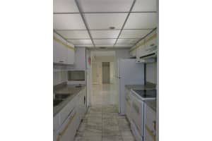 17500 N Bay Rd S502, Sunny Isles Beach, FL 33160, Sold 04/05/22