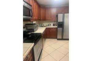 6969 Collins Ave APT 1004, Miami Beach, FL 33141, Sold 04/27/22