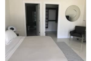 2960 NE 207th St, Aventura, FL 33180, Sold 03/30/22