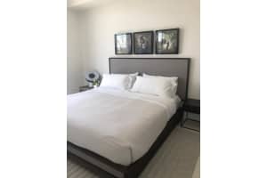2960 NE 207th St, Aventura, FL 33180, Sold 03/30/22