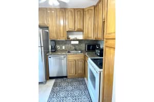 3301 N Country Club Dr APT 403, Aventura, FL 33180, Sold 07/29/22