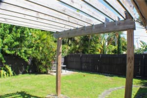 612 SW 7th St, Dania Beach, FL 33004, Sold 04/14/22