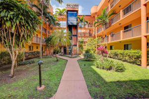 5560 W 21st Ct APT 409, Hialeah, FL 33016, Sold 04/08/22