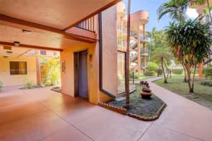 5560 W 21st Ct APT 409, Hialeah, FL 33016, Sold 04/08/22