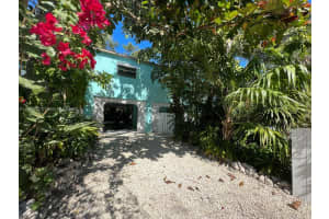188 Beach Rd, Tavernier, FL 33070, Sold 05/31/22
