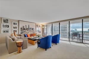 3 Grove Isle Dr C1206, Miami, FL 33133, Sold 05/20/22