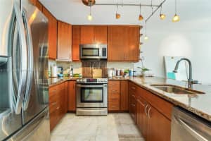 345 Ocean Dr APT 1101, Miami Beach, FL 33139, Sold 03/31/22