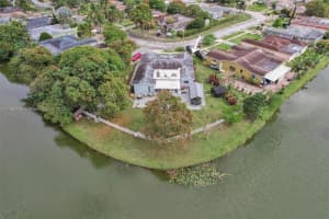 5400 SW 10th St, Margate, FL 33068, Sold 04/15/22
