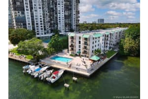 2201 Brickell Ave APT 41, Miami, FL 33129, Sold 04/27/22
