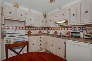 3990 NW 42nd Ave APT 304, Lauderdale Lakes, FL 33319, Sold 05/31/22