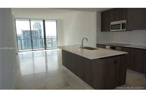 68 SE 6th St Apt 2406, Miami, FL 33131, Sold 05/19/22