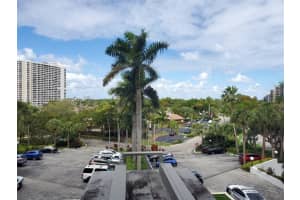 200 Leslie Dr APT 511, Hallandale Beach, FL 33009, Sold 05/04/22