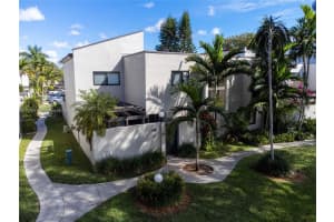 4726 SW 67th Ave APT F19, Miami, FL 33155, Sold 04/18/22