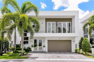 9800 NW 74th Terrace, Doral, FL 33178, Sold 07/15/22