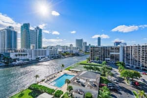 600 Parkview Dr APT 1118, Hallandale Beach, FL 33009, Sold 04/22/22