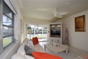 298 SE 6th Ave APT 10, Pompano Beach, FL 33060, Sold 08/09/22