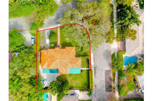 6000 N Bayshore Dr, Miami, FL 33137, Sold 04/29/22