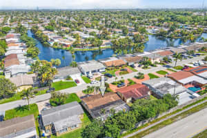 6648 Emerald Lake Dr, Miramar, FL 33023, Sold 04/21/22