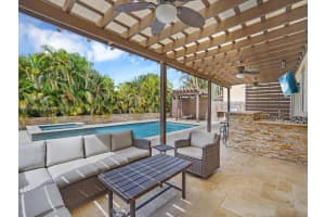 8731 SW 203rd St, Cutler Bay, FL 33189, Sold 04/15/22