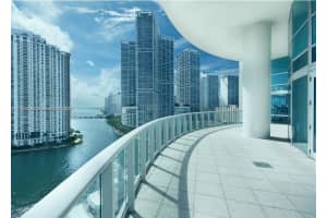 300 S Biscayne Blvd t 2203, Miami, FL 33131, Sold 05/02/22