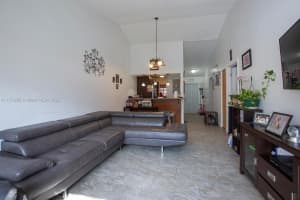 1090 SE 13th Ave, Homestead, FL 33035, Sold 04/15/22