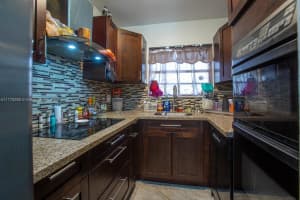 1090 SE 13th Ave, Homestead, FL 33035, Sold 04/15/22