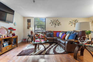 671 NE 195th St #103e, Miami, FL 33179, Sold 04/27/22