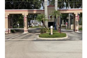 11561 NW 10th St, Pembroke Pines, FL 33026, Sold 05/10/22