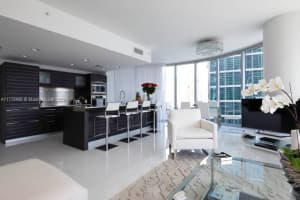 200 Biscayne Blvd Way APT 3301, Miami, FL 33131, Sold 05/06/22