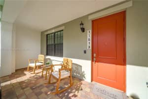 11613 SW 13th Ct, Pembroke Pines, FL 33025, Sold 04/20/22