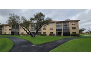 7920 NW 50th St APT 301, Lauderhill, FL 33351, Sold 04/22/22