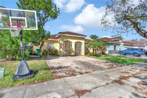 10279 SW 225th Ln, Cutler Bay, FL 33190, Sold 04/18/22
