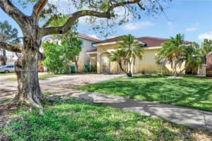 10279 SW 225th Ln, Cutler Bay, FL 33190, Sold 04/18/22