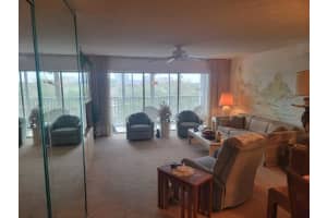329 SE 3rd St #405r, Hallandale Beach, FL 33009, Sold 05/31/22