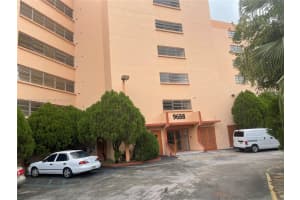 9688 Fontainebleau Blvd APT 305, Miami, FL 33172, Sold 04/07/22