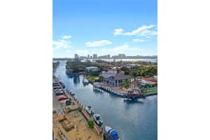 2500 NE 135th St B909, North Miami, FL 33181, Sold 05/20/22