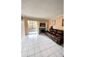 4540 NW 79th Ave #1d, Doral, FL 33166, Sold 04/29/22