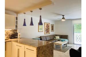 1020 Meridian Ave APT 208, Miami Beach, FL 33139, Sold 05/10/22