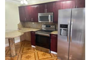 2770 W 62nd Pl APT 103, Hialeah, FL 33016, Sold 03/30/22