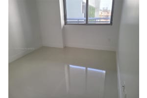 16385 Biscayne Blvd #718, North Miami Beach, FL 33160, Sold 06/03/22