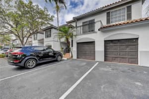 701 SW 148th Ave APT 113, Davie, FL 33325, Sold 05/04/22