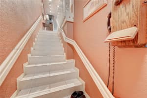 701 SW 148th Ave APT 113, Davie, FL 33325, Sold 05/04/22