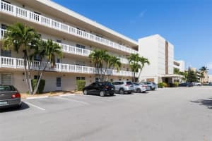 325 SE 11th Terrace APT 104, Dania Beach, FL 33004, Sold 05/13/22