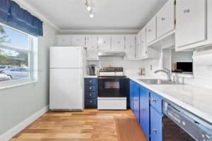 325 SE 11th Terrace APT 104, Dania Beach, FL 33004, Sold 05/13/22