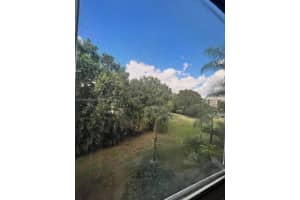 9755 NW 52nd St APT 312, Doral, FL 33178, Sold 06/16/22