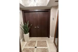2711 S Ocean Dr UNIT 1006, Hollywood, FL 33019, Sold 04/18/22
