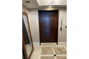 2711 S Ocean Dr UNIT 1006, Hollywood, FL 33019, Sold 04/18/22