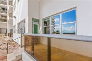 6039 Collins Ave APT 310, Miami Beach, FL 33140, Sold 08/03/22