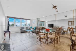 6039 Collins Ave APT 310, Miami Beach, FL 33140, Sold 08/03/22